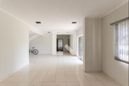 Sala de casa para alugar com 6 quartos, 500m² em Jardim Santa Marcelina, Campinas