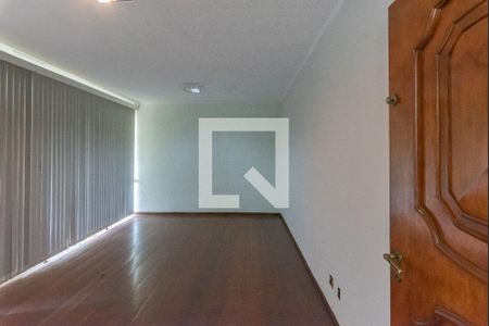 Sala 2 de casa para alugar com 6 quartos, 500m² em Jardim Santa Marcelina, Campinas