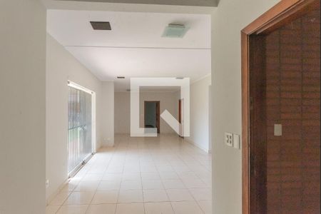 Sala de casa para alugar com 6 quartos, 500m² em Jardim Santa Marcelina, Campinas