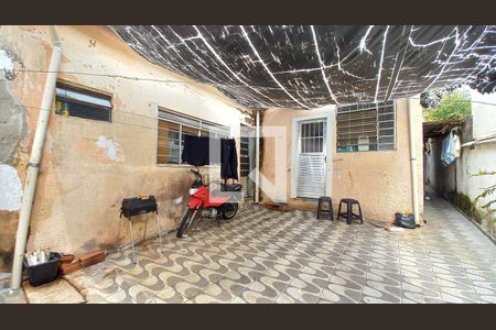 Casa à venda com 167m², 3 quartos e 2 vagas Casa à venda com 167m², 3 quartos e 2 vagasEdícula Sem acesso