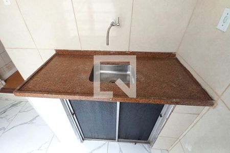 Casa à venda com 167m², 3 quartos e 2 vagas Casa à venda com 167m², 3 quartos e 2 vagasCozinha