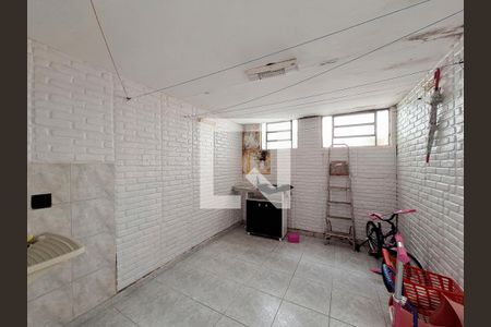 Casa à venda com 100m², 2 quartos e 1 vaga Casa à venda com 100m², 2 quartos e 1 vagaÁrea de Serviço