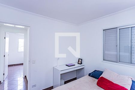 Quarto 1 de apartamento à venda com 2 quartos, 57m² em Jardim Mariliza, São Paulo