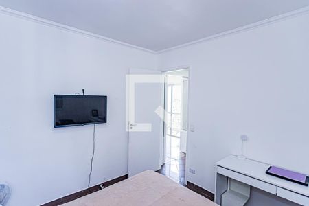 Quarto 1 de apartamento à venda com 2 quartos, 57m² em Jardim Mariliza, São Paulo