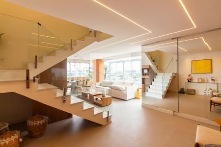 Apartamento à venda com 150m², 3 quartos e 2 vagas Apartamento à venda com 150m², 3 quartos e 2 vagasSala