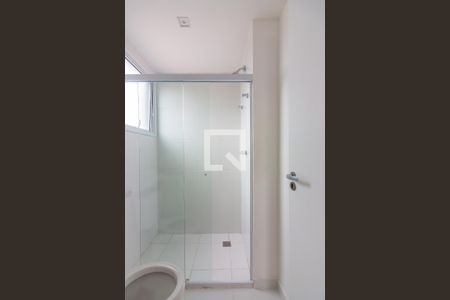 Apartamento à venda com 150m², 3 quartos e 2 vagas Apartamento à venda com 150m², 3 quartos e 2 vagasBanheiro da Suíte 2