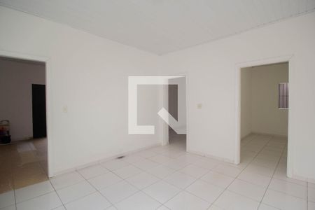 Quarto 1 de casa para alugar com 2 quartos, 300m² em Vila Mangalot, São Paulo