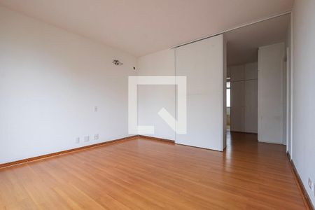 Suíte 1 de apartamento para alugar com 4 quartos, 298m² em Alto de Pinheiros, São Paulo