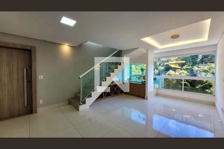 Apartamento à venda com 222m², 5 quartos e 4 vagasSala