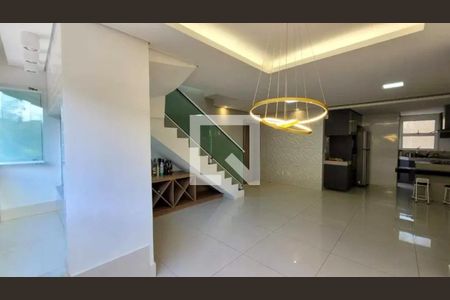 Apartamento à venda com 222m², 5 quartos e 4 vagasSala