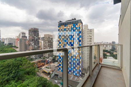 Varanda de kitnet/studio para alugar com 1 quarto, 26m² em Pinheiros, São Paulo