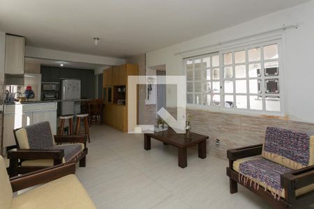 Sala de casa à venda com 3 quartos, 180m² em Sarandi, Porto Alegre