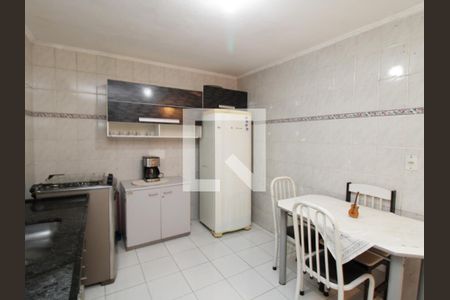 Cozinha 1 de casa à venda com 6 quartos, 280m² em Parque Edu Chaves, São Paulo