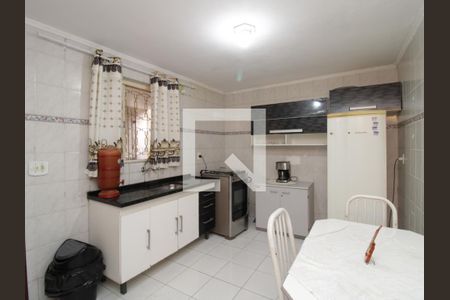 Cozinha 1 de casa à venda com 6 quartos, 280m² em Parque Edu Chaves, São Paulo