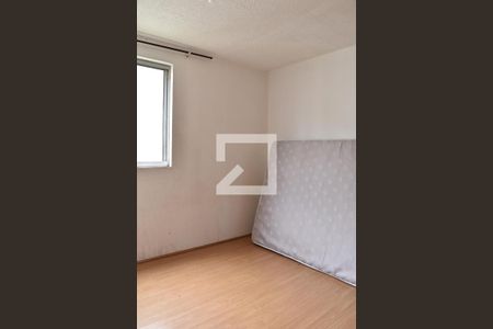 Quarto 2 de apartamento para alugar com 2 quartos, 48m² em Ganchinho, Curitiba