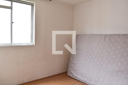 Quarto 2 de apartamento para alugar com 2 quartos, 48m² em Ganchinho, Curitiba