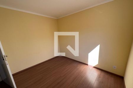 Dormitório 01 de apartamento para alugar com 2 quartos, 42m² em Ipiranga, Ribeirão Preto