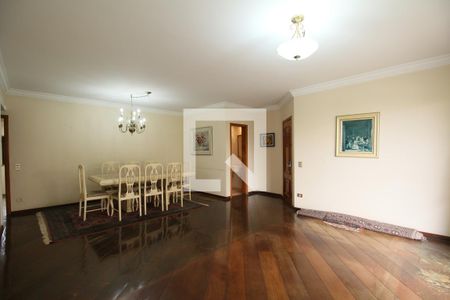 Sala de apartamento à venda com 4 quartos, 176m² em Vila Suzana, São Paulo