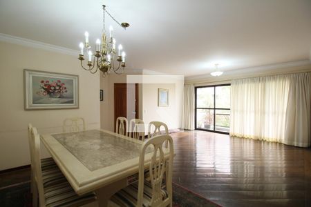 Sala de apartamento à venda com 4 quartos, 176m² em Vila Suzana, São Paulo