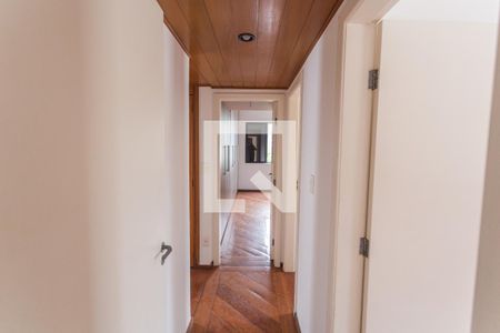 Corredor de apartamento à venda com 4 quartos, 130m² em Serra, Belo Horizonte