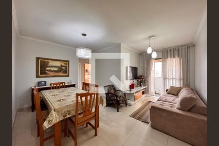 Sala de apartamento para alugar com 3 quartos, 73m² em Vila Apiai, Santo André