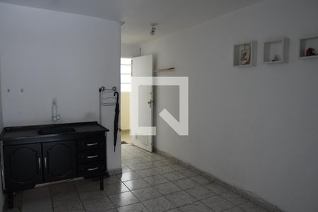 Cozinha de apartamento para alugar com 1 quarto, 30m² em Cerqueira César, São Paulo