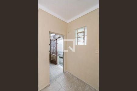 Sala - Hall da entrada de casa para alugar com 2 quartos, 60m² em Irajá, Rio de Janeiro