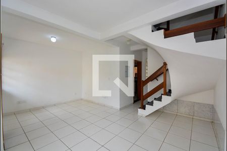 Sala de casa de condomínio à venda com 5 quartos, 132m² em Vila Rosália, Guarulhos