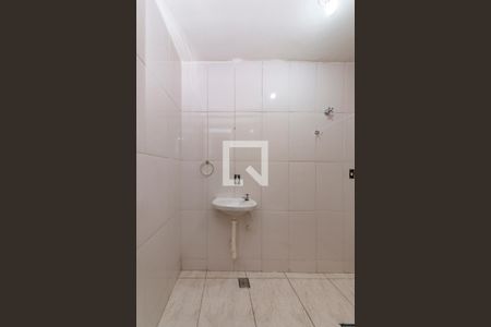 Banheiro de kitnet/studio para alugar com 1 quarto, 39m² em Aparecida, Belo Horizonte