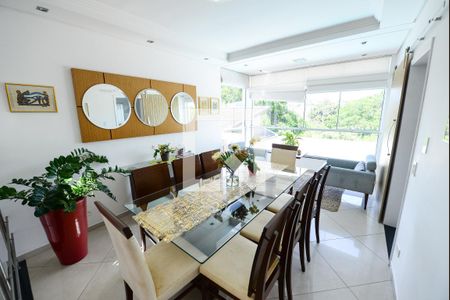 Sala de Jantar de casa de condomínio para alugar com 4 quartos, 300m² em Centro, Taubaté