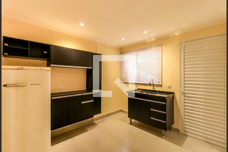 Sala/Quarto/Cozinha de casa para alugar com 1 quarto, 25m² em Chácara Santo Antônio (zona Sul), São Paulo