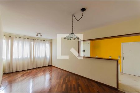 Apartamento para alugar com 108m², 3 quartos e 1 vagaSala