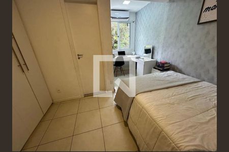 Casa à venda com 3 quartos, 140m² em Vargem Pequena, Rio de Janeiro