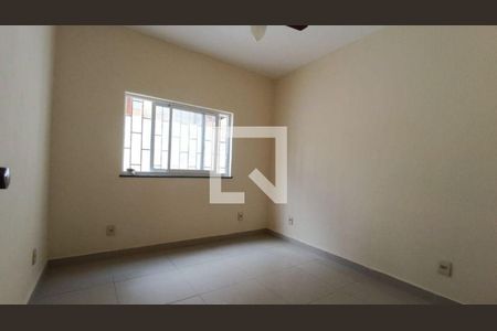 Casa à venda com 4 quartos, 280m² em Maravista, Niterói