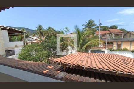 Casa à venda com 4 quartos, 280m² em Maravista, Niterói