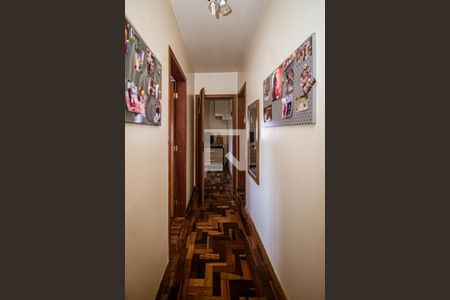 Corredor de apartamento à venda com 3 quartos, 89m² em Teresópolis, Porto Alegre