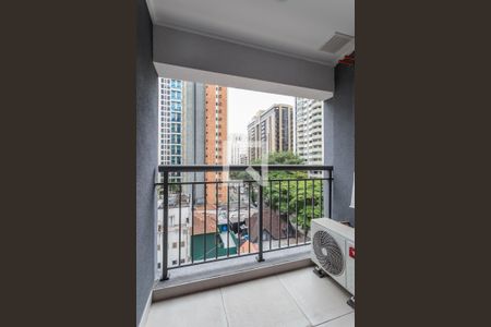 Sacada de kitnet/studio à venda com 1 quarto, 34m² em Moema, São Paulo