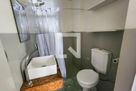 Banheiro de casa para alugar com 1 quarto, 35m² em Santa Teresa, Rio de Janeiro