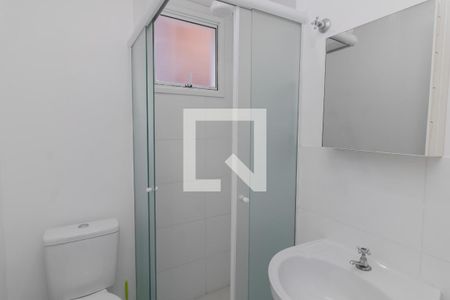 Banheiro de kitnet/studio para alugar com 1 quarto, 29m² em Vila Guilhermina, São Paulo