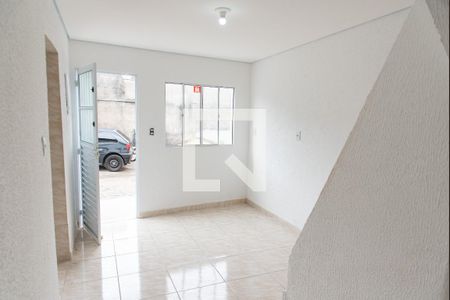 Sala de casa de condomínio para alugar com 2 quartos, 56m² em Vila Carioca, São Paulo