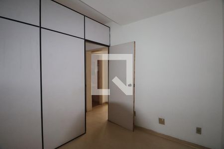 Sala 1 de casa para alugar com 5 quartos, 280m² em Centro, Canoas