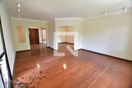 Sala 1 de apartamento para alugar com 4 quartos, 269m² em Cambuí, Campinas