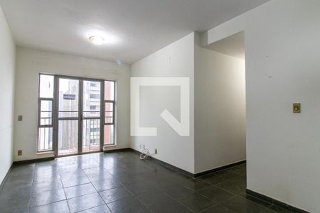 Apartamento à venda com 74m², 2 quartos e 1 vagaSala