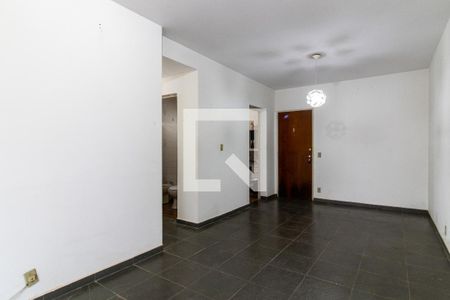 Apartamento à venda com 74m², 2 quartos e 1 vagaSala