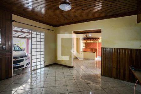 Sala de casa para alugar com 3 quartos, 850m² em Mogi Moderno, Mogi das Cruzes