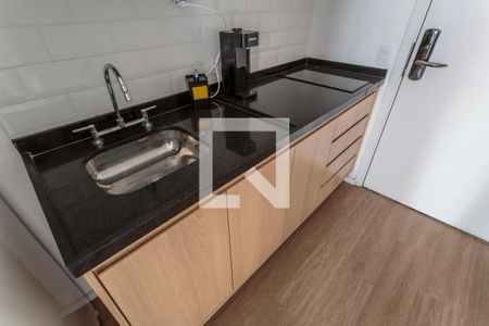 Cozinha de kitnet/studio à venda com 1 quarto, 26m² em Moema, São Paulo