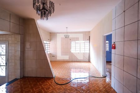 Sala de casa para alugar com 2 quartos, 100m² em Parque Fongaro, São Paulo