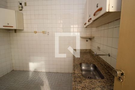 Cozinha de apartamento à venda com 3 quartos, 110m² em Centro, Belo Horizonte