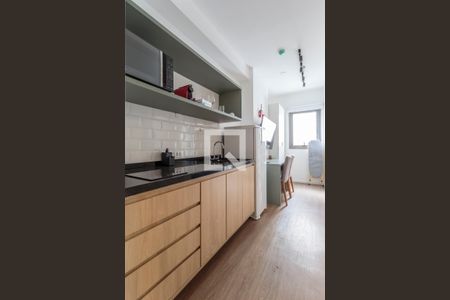 Cozinha de kitnet/studio à venda com 1 quarto, 26m² em Moema, São Paulo