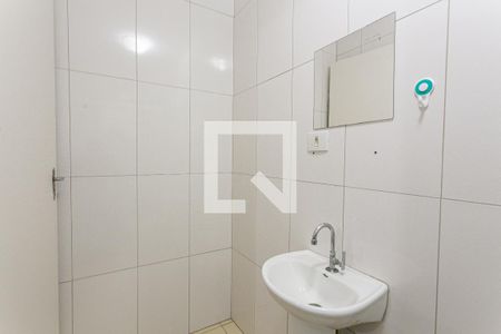 Banheiro de kitnet/studio para alugar com 1 quarto, 22m² em Vila Prudente, São Paulo